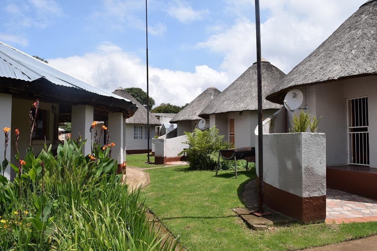 Sheri'S Lodge & Backpackers Graskop Esterno foto