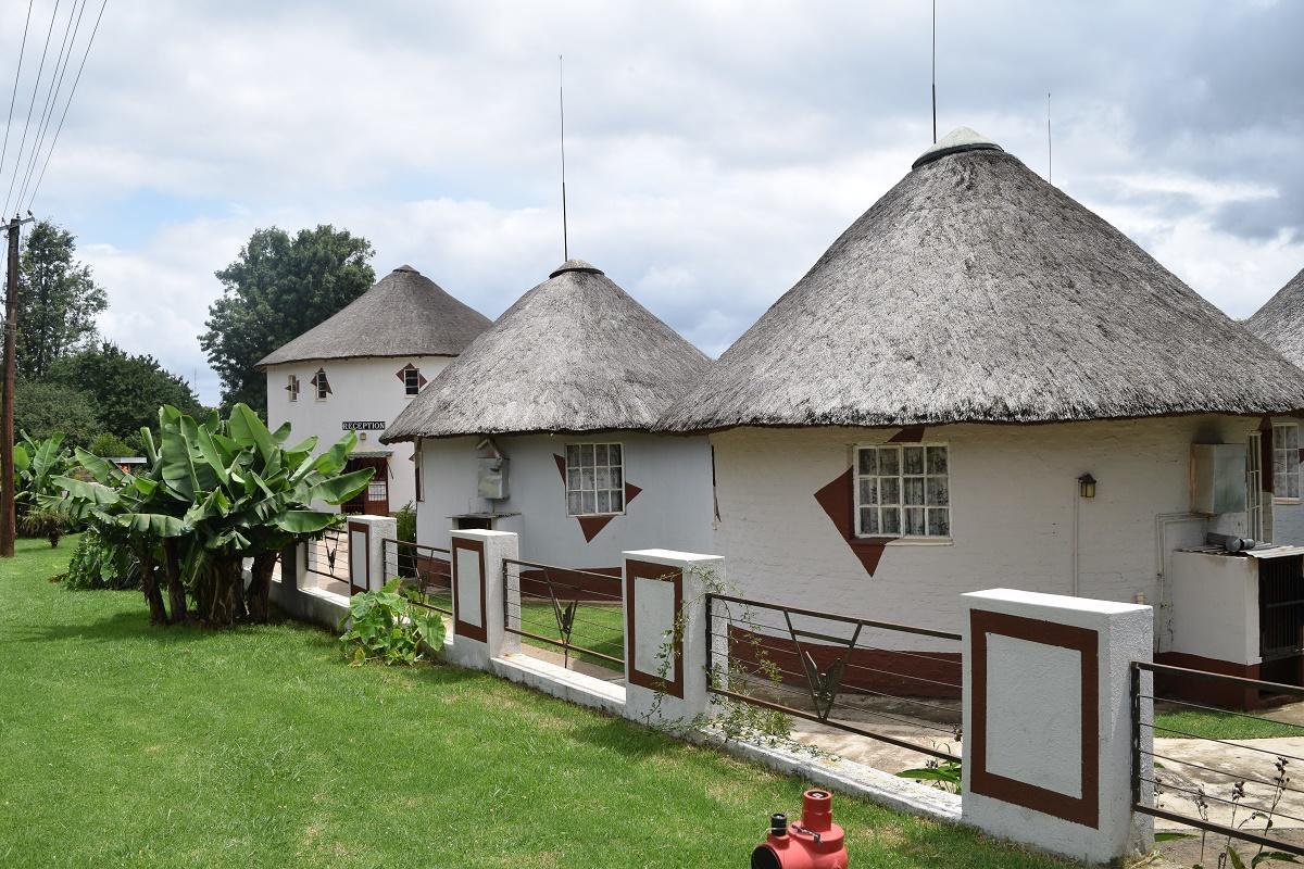 Sheri'S Lodge & Backpackers Graskop Esterno foto